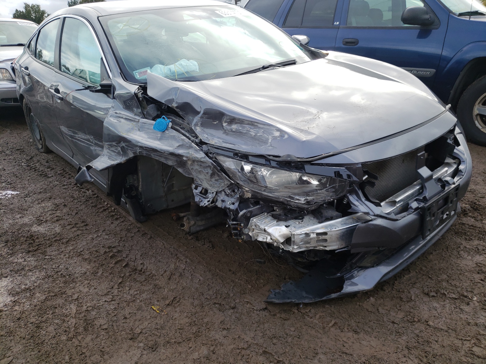 Photo 1 from auction – 2019 HONDA CIVIC LX with VIN 2HGFC2F62KH590291