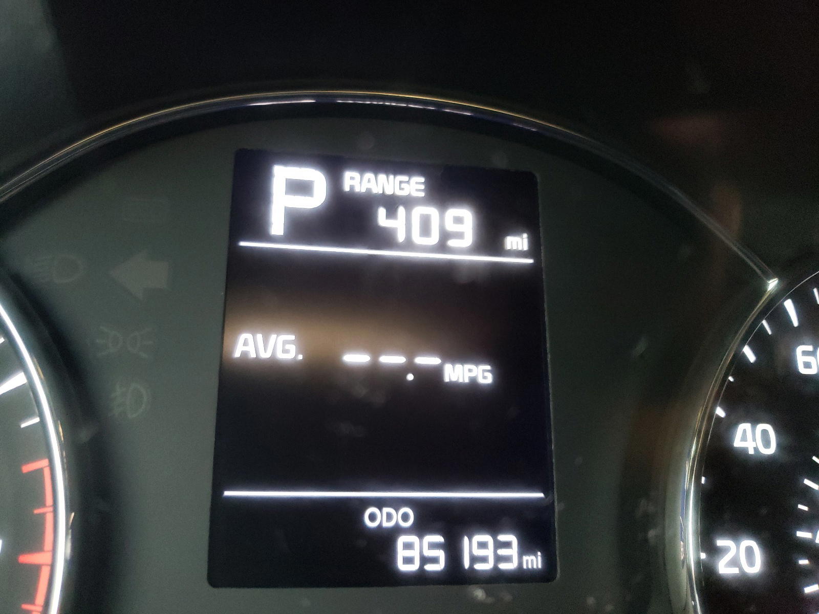 Photo 8 from auction – 2017 KIA FORTE LX with VIN 3KPFK4A74HE157394