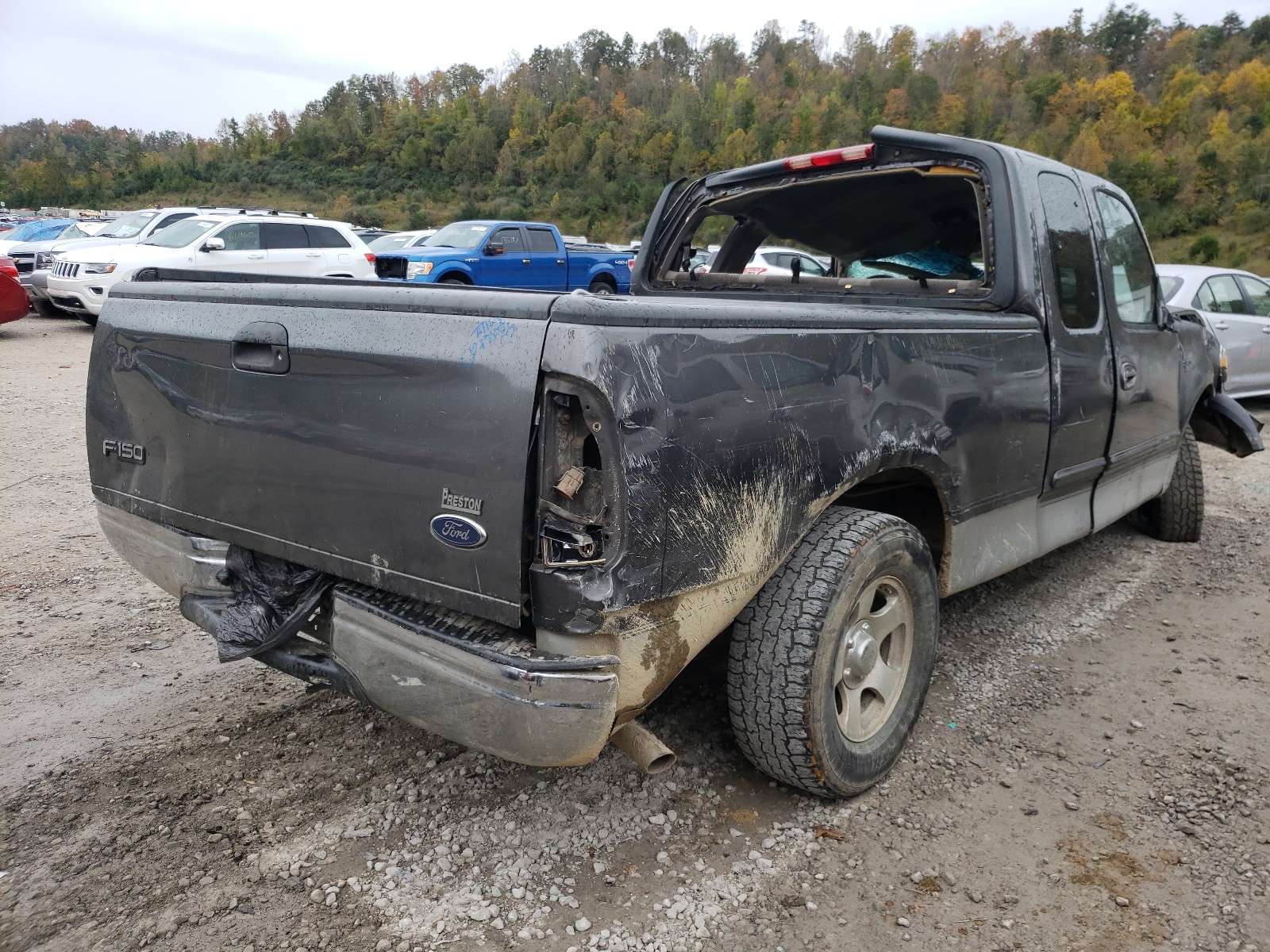 Фото 4 с аукциона – 2002 FORD F150 с VIN 1FTRX17242NB69671