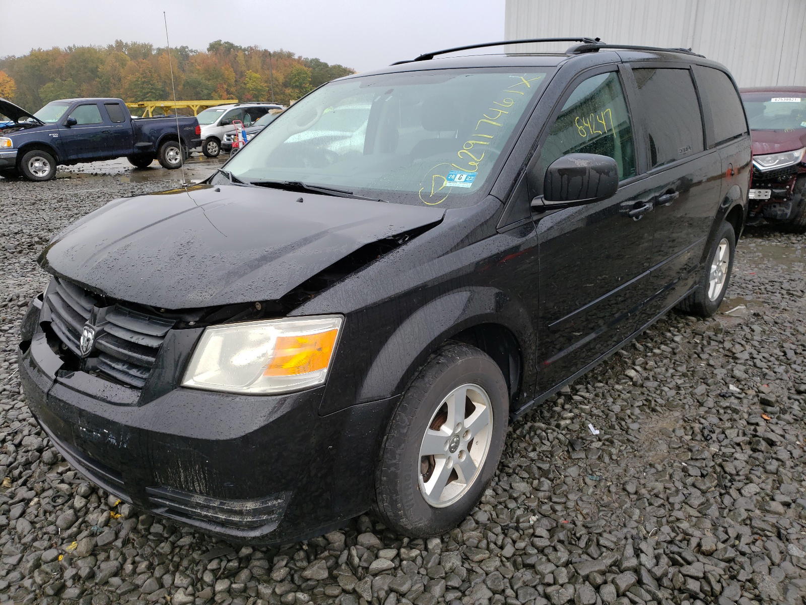 Photo 2 from auction – 2010 DODGE GRAND CARA with VIN 2D4RN3D11AR335730