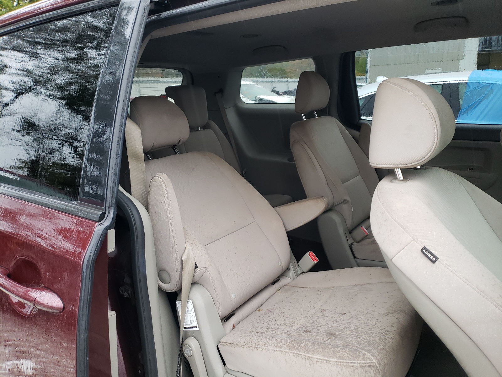 Photo 6 from auction – 2015 KIA SEDONA LX with VIN KNDMB5C10F6045166