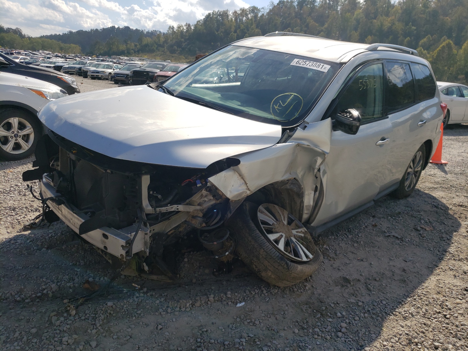 Photo 2 from auction – 2019 NISSAN PATHFINDER with VIN 5N1DR2MM4KC580656