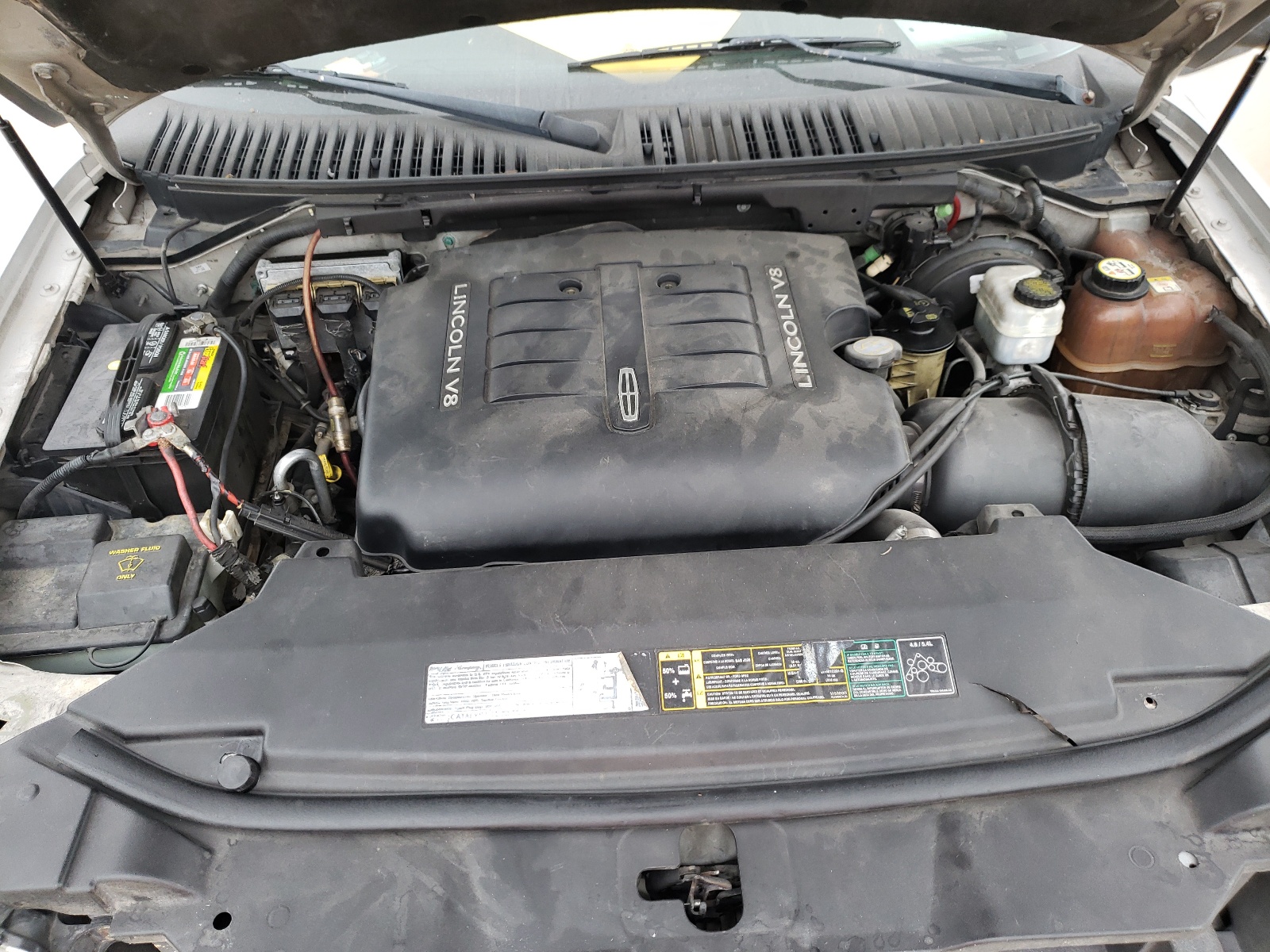 Photo 7 from auction – 2003 LINCOLN NAVIGATOR with VIN 5LMFU27R03LJ15675