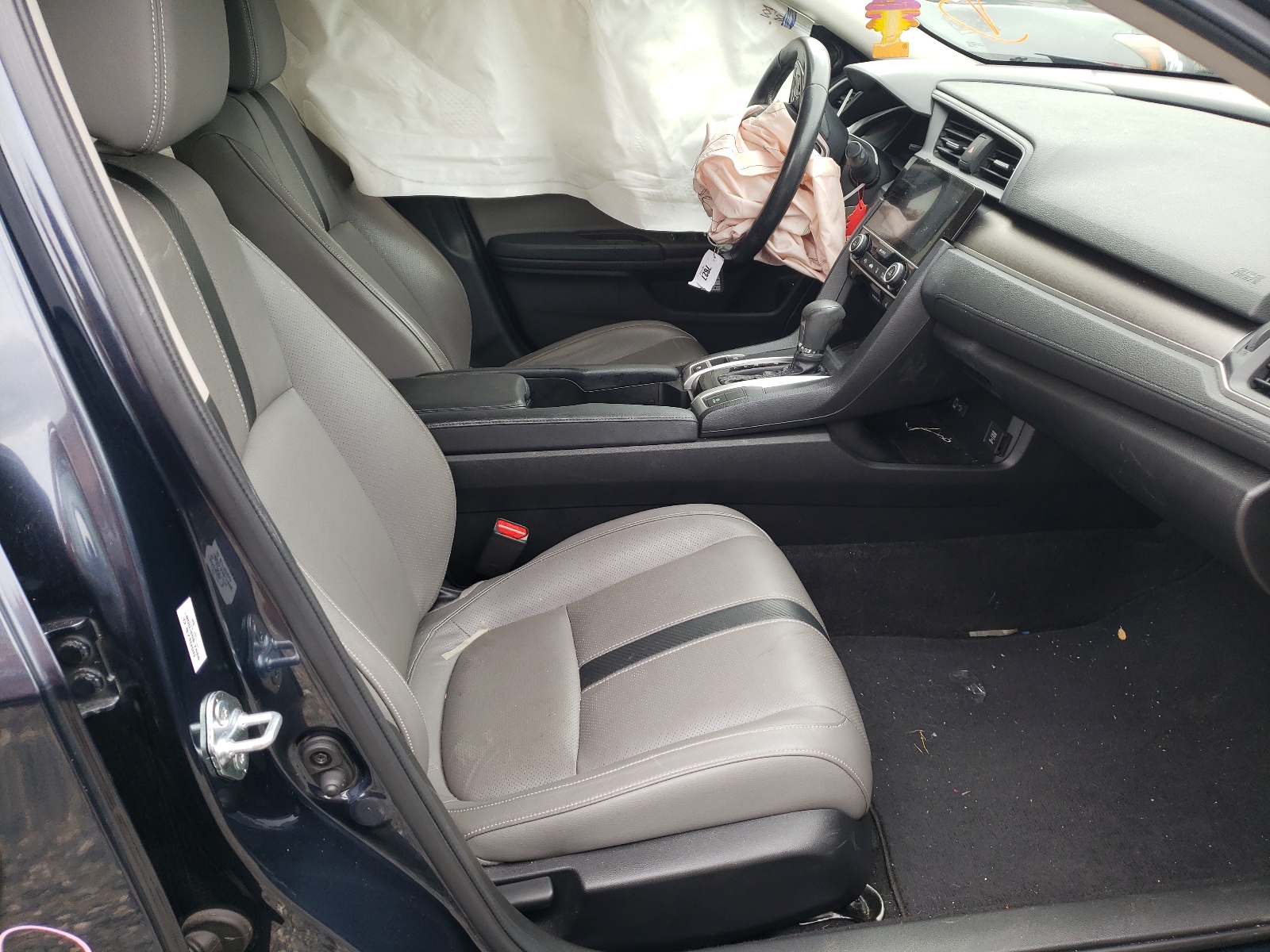 Photo 5 from auction – 2018 HONDA CIVIC EXL with VIN JHMFC1F74JX043002