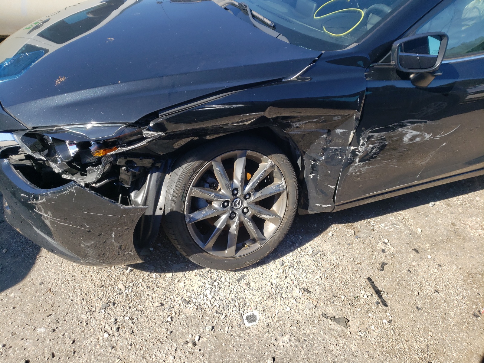 Photo 9 from auction – 2018 MAZDA 3 TOURING with VIN 3MZBN1V39JM258919
