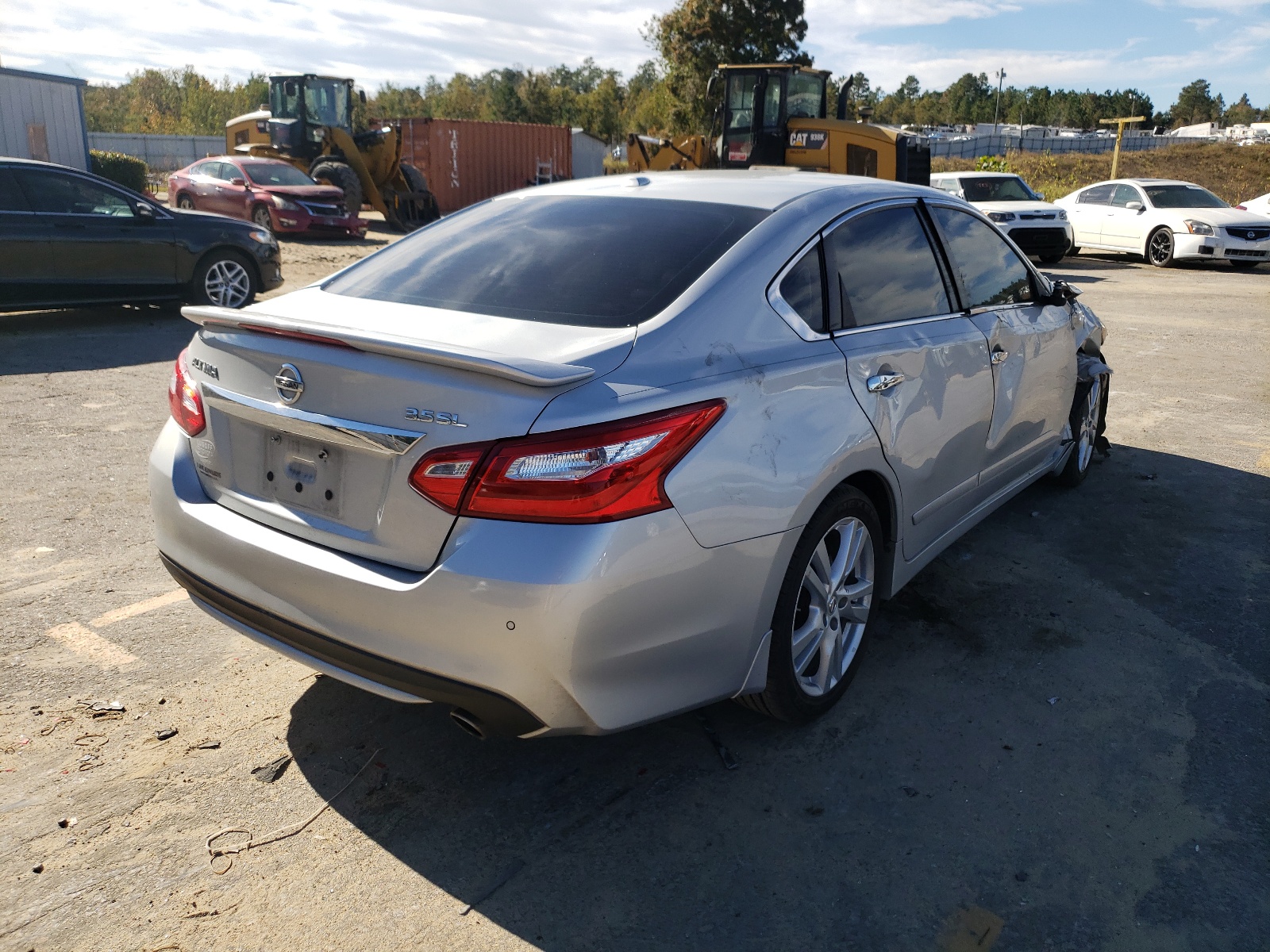 Photo 4 from auction – 2017 NISSAN ALTIMA 3.5 with VIN 1N4BL3APXHC256224