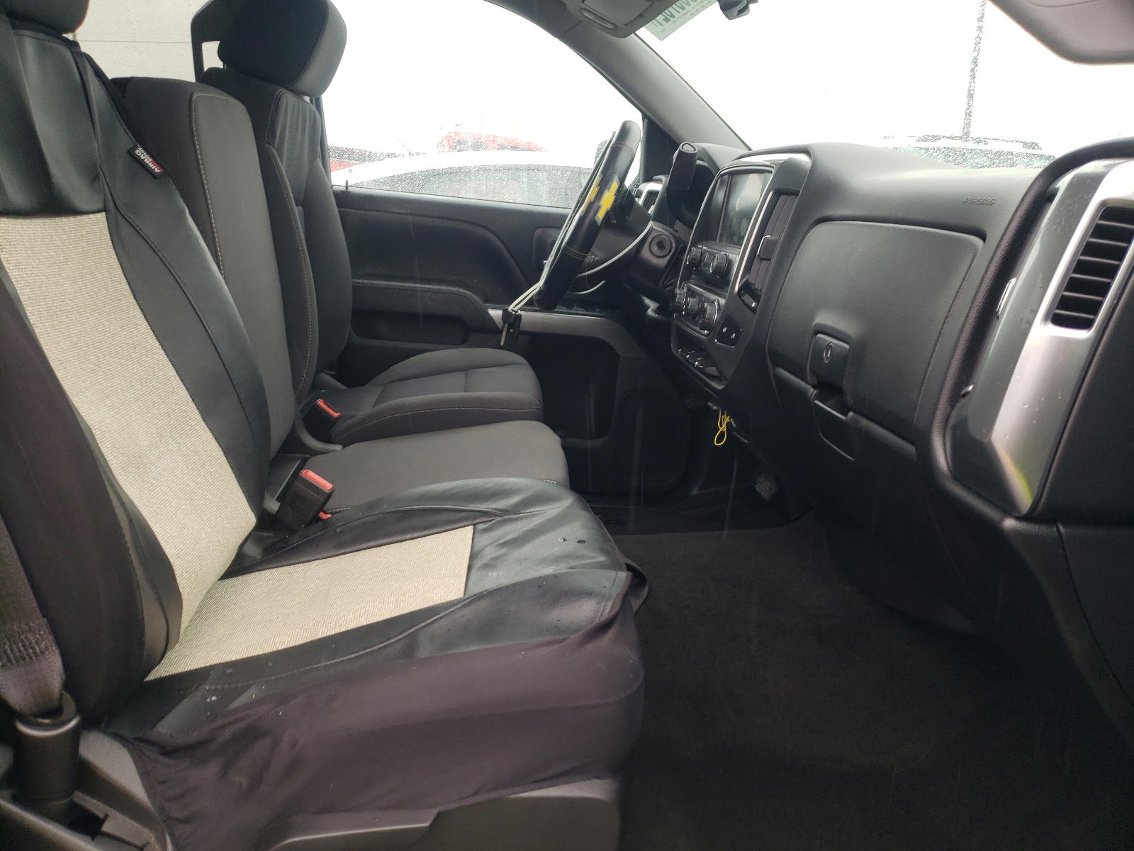 Photo 5 from auction – 2017 CHEVROLET SILVERADO with VIN 3GCUKREC3HG484563