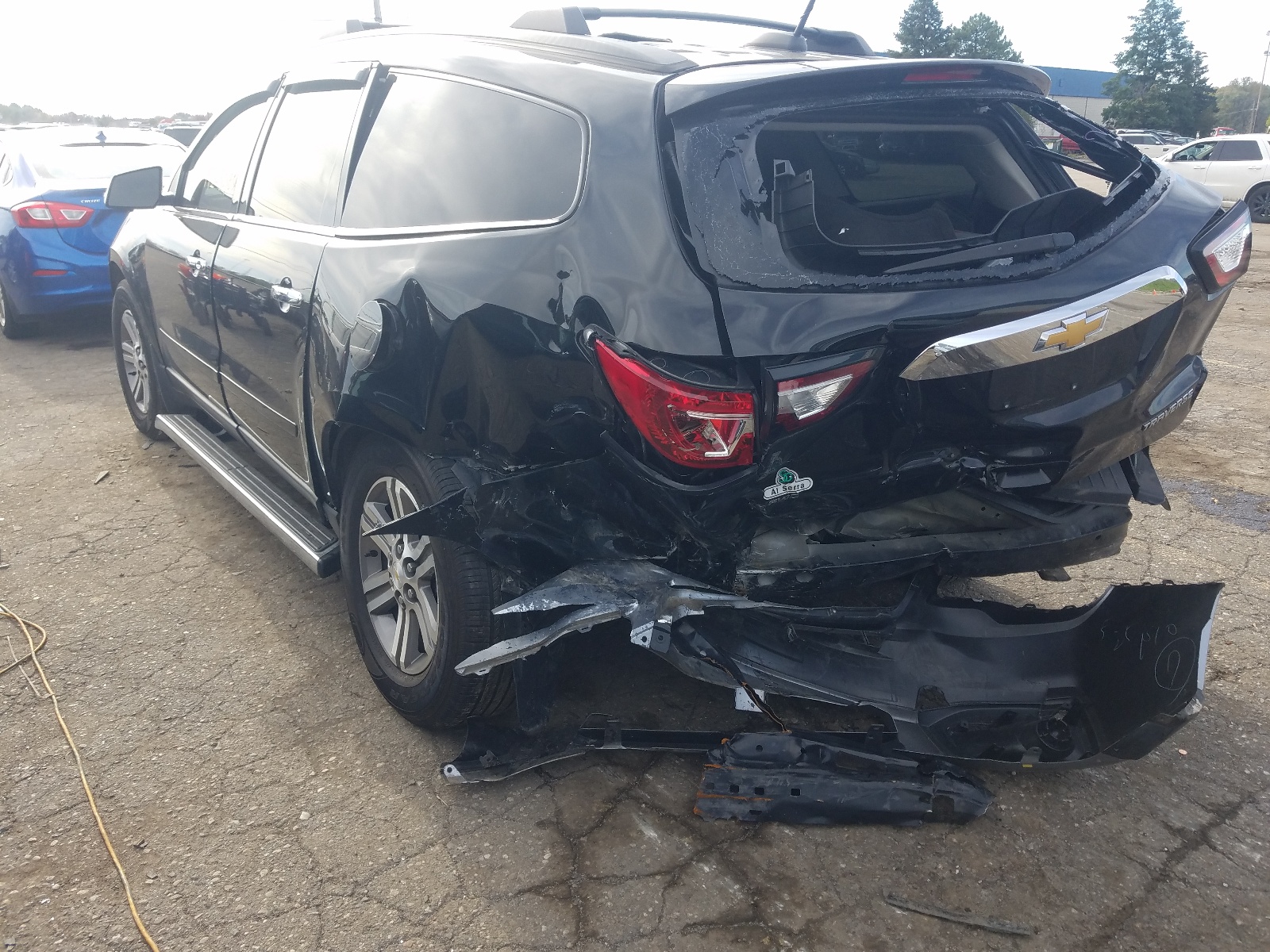 Photo 3 from auction – 2016 CHEVROLET TRAVERSE L with VIN 1GNKVGKD9GJ199760