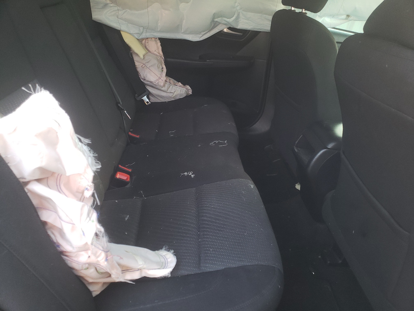 Photo 6 from auction – 2017 TOYOTA CAMRY LE with VIN 4T1BF1FKXHU755176