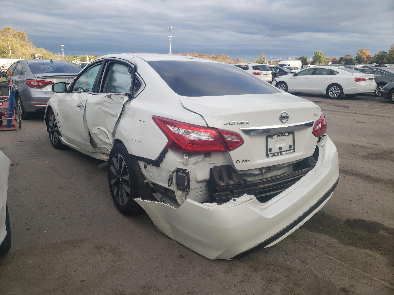 Photo 3 from auction – 2017 NISSAN ALTIMA 2.5 with VIN 1N4AL3AP1HC115246