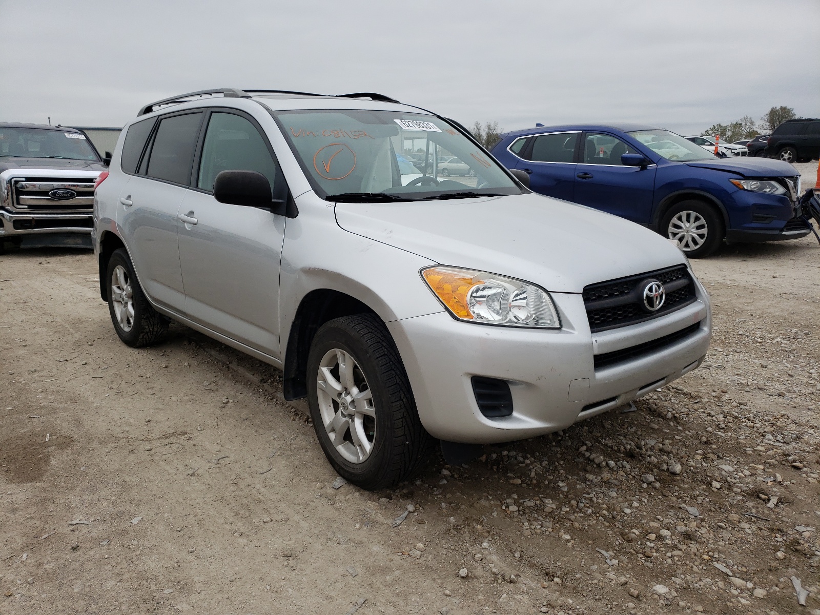 TOYOTA RAV4 2011 с VIN 2T3ZF4DV6BW081152 - Фото с аукциона