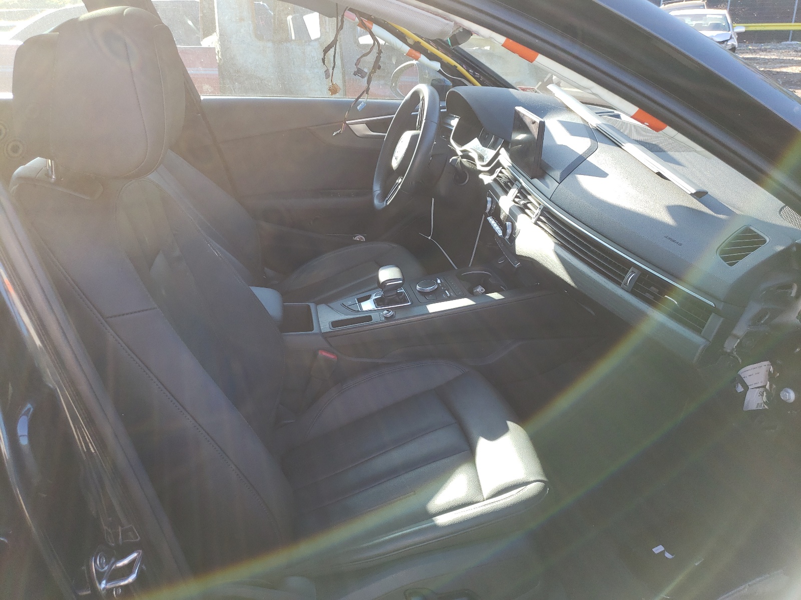 Zdjęcie 5 z aukcji – 2018 AUDI A4 PREMIUM z VIN WAUKMAF4XJA173028