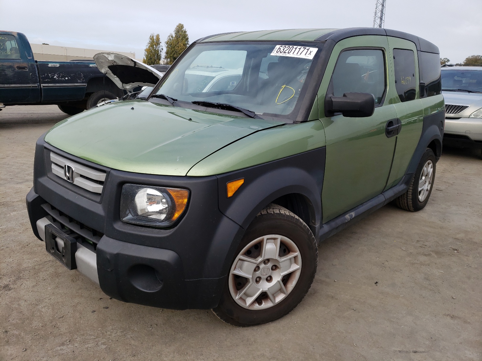 Photo 2 from auction – 2007 HONDA ELEMENT LX with VIN 5J6YH183X7L014846