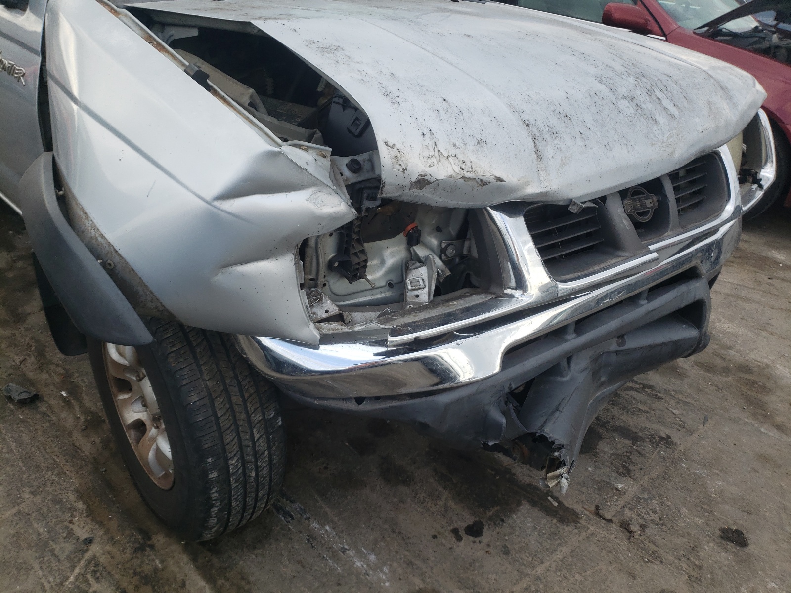 Photo 9 from auction – 2000 NISSAN FRONTIER K with VIN 1N6ED26T1YC371912