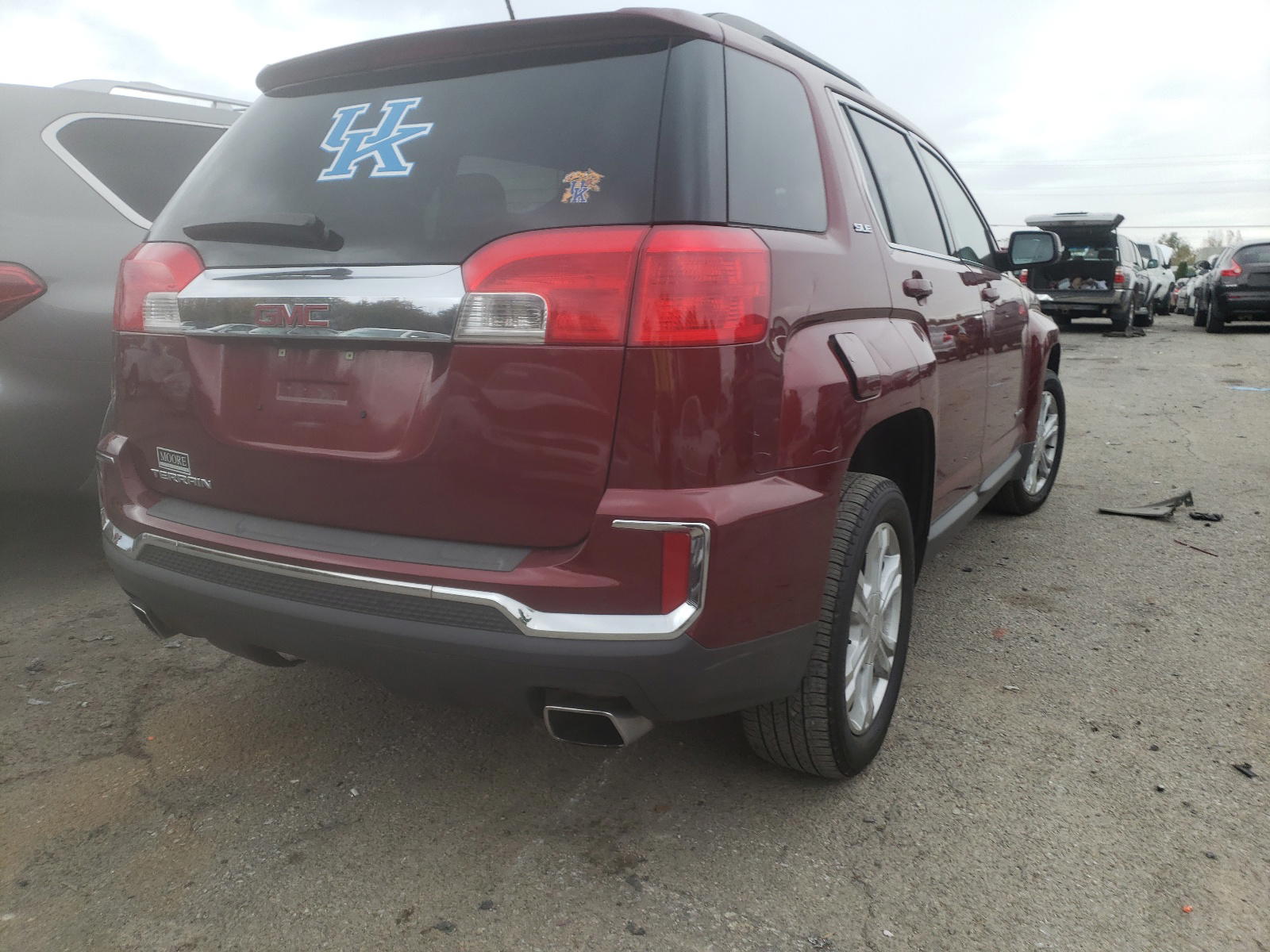 Photo 4 from auction – 2017 GMC TERRAIN SL with VIN 2GKFLNE32H6186407
