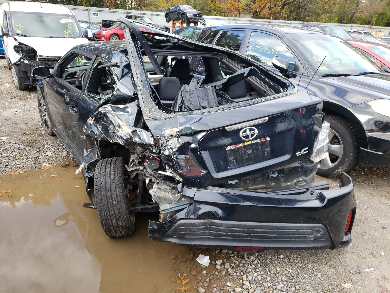 Photo 3 from auction – 2015 TOYOTA SCION TC with VIN JTKJF5C75FJ013282