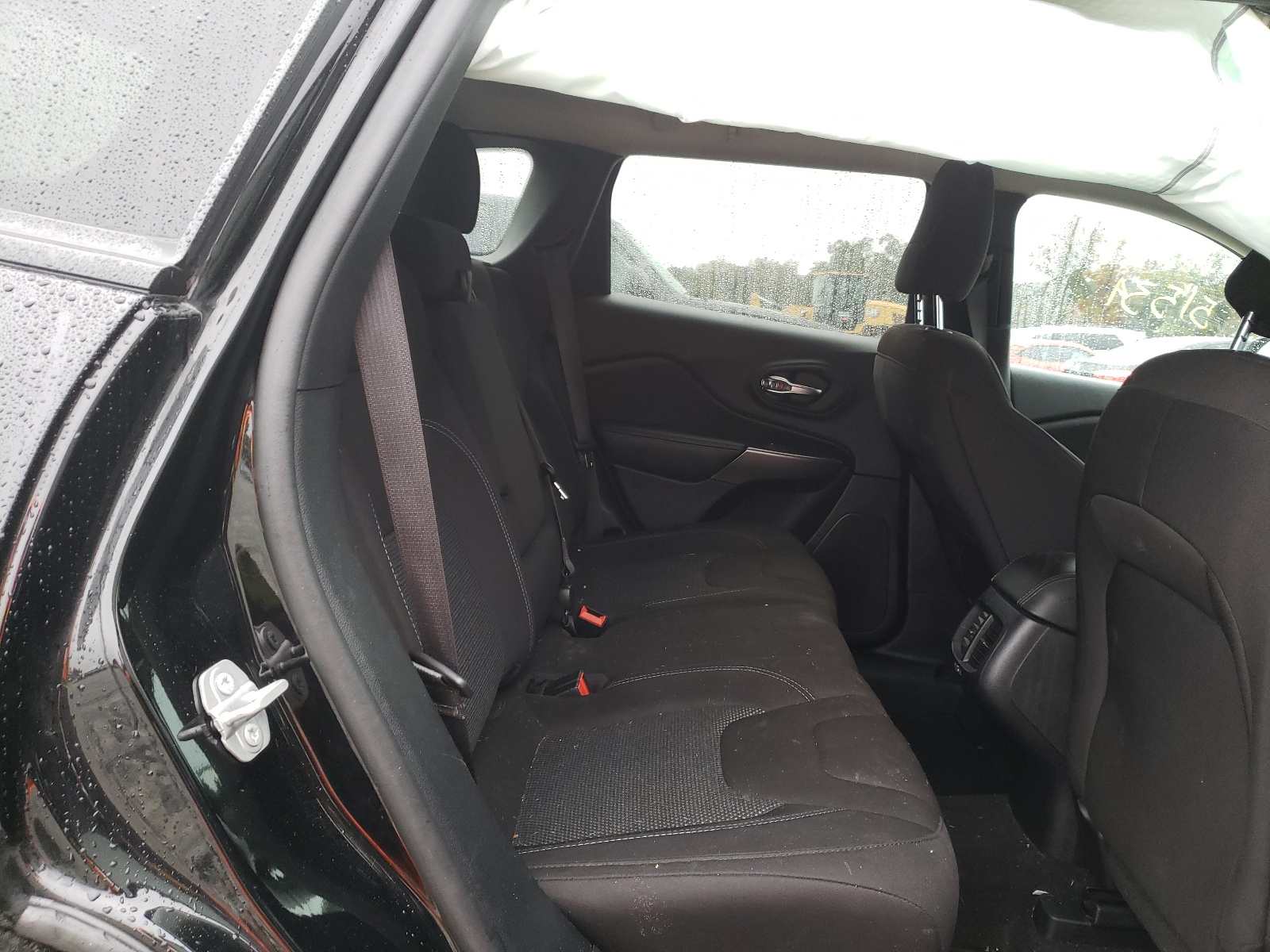 Photo 6 from auction – 2020 JEEP CHEROKEE L with VIN 1C4PJLCB5LD581258