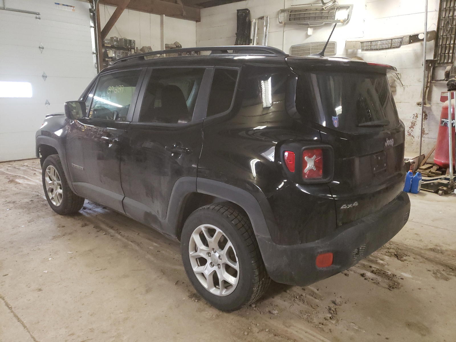 Photo 3 from auction – 2017 JEEP RENEGADE L with VIN ZACCJBBB3HPG20514
