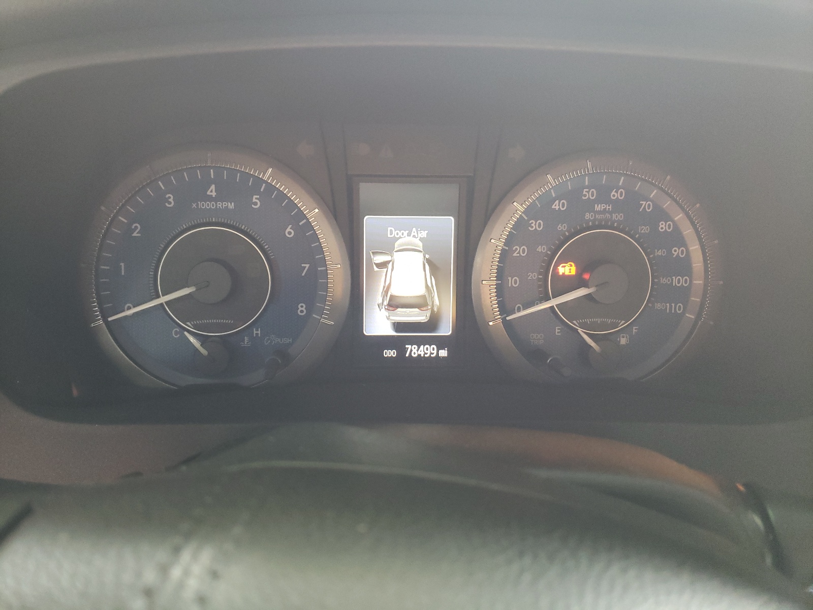 Photo 8 from auction – 2015 TOYOTA SIENNA XLE with VIN 5TDDK3DC2FS122950