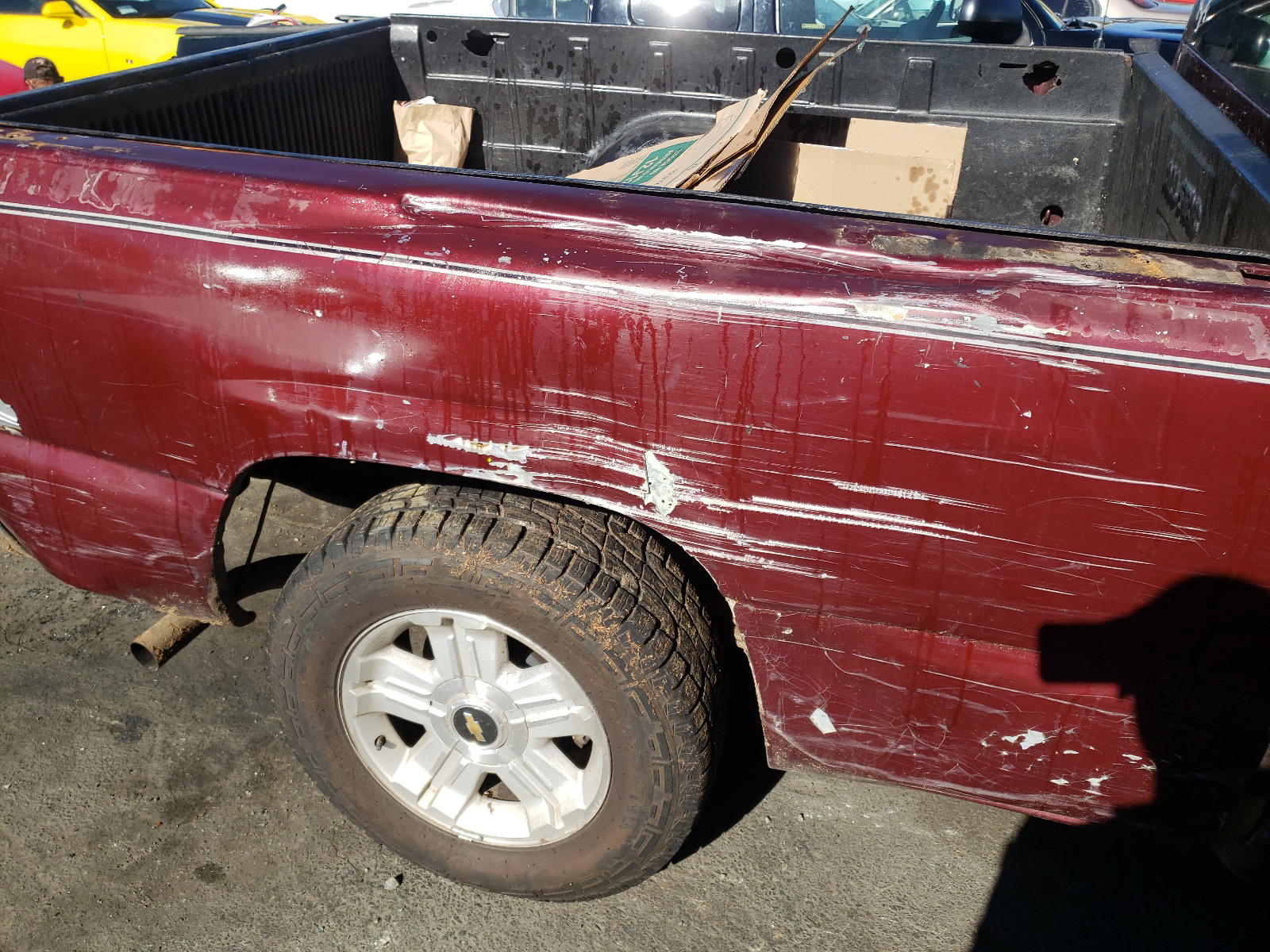 Photo 9 from auction – 2000 CHEVROLET silverado with VIN 2GCEC19T7Y1325826