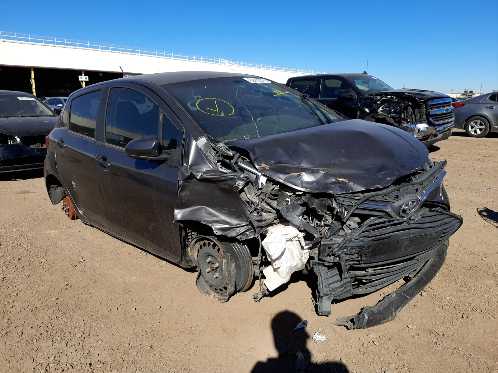 Photo 1 from auction – 2015 TOYOTA YARIS with VIN VNKKTUD32FA037511