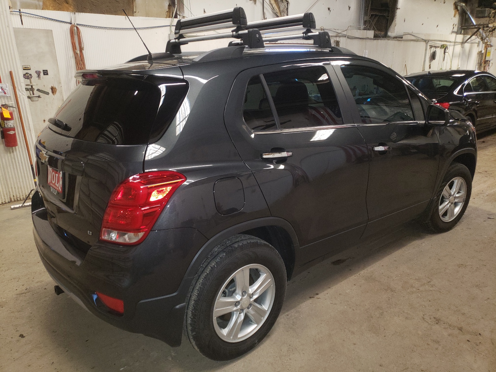 Photo 4 from auction – 2017 CHEVROLET TRAX 1LT with VIN 3GNCJPSB9HL265975