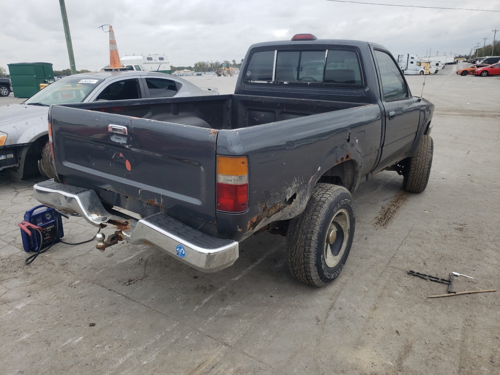 Photo 4 from auction – 1994 TOYOTA PICKUP 1/2 with VIN 4TARN01P6RZ170758