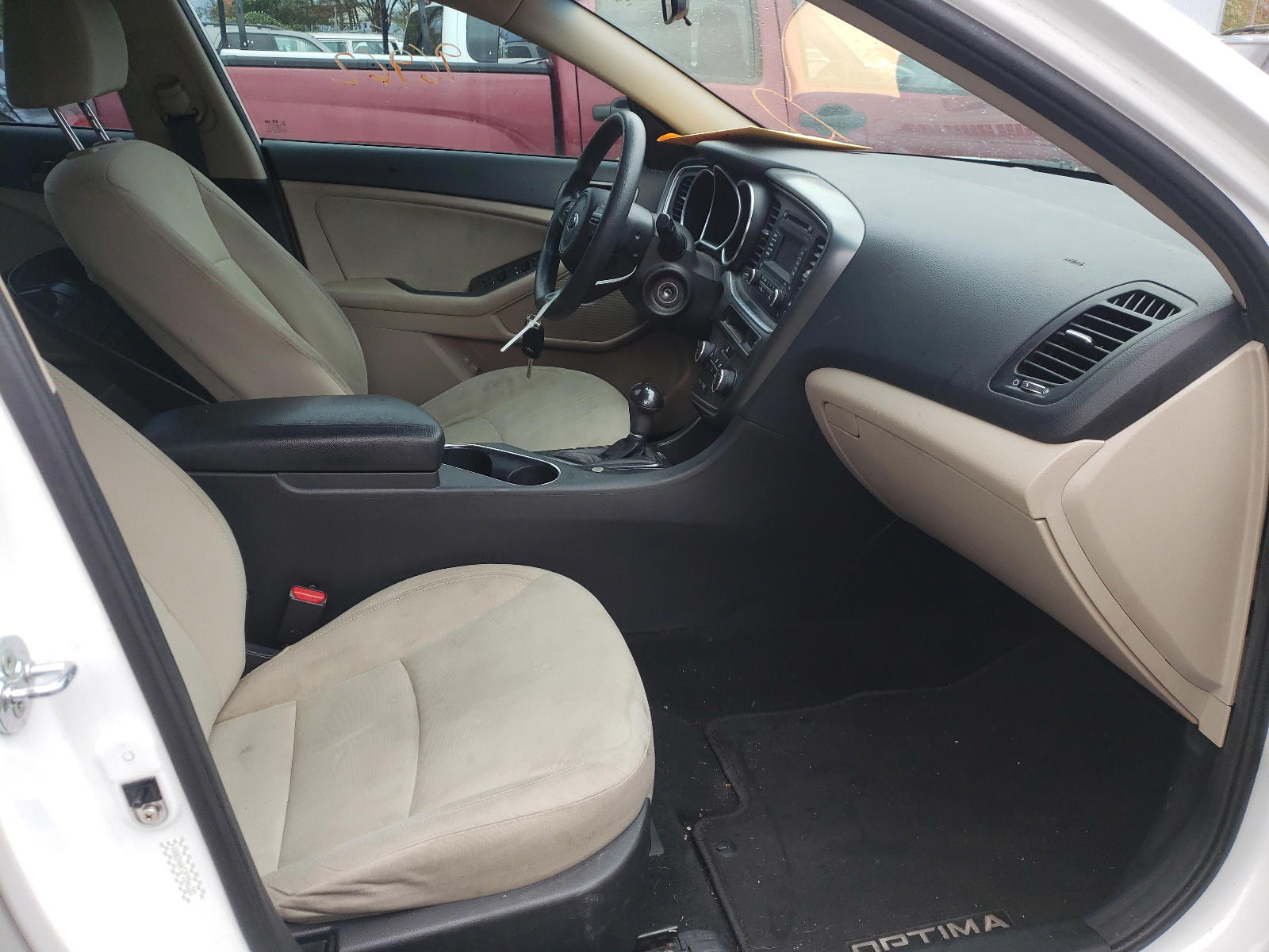 Photo 5 from auction – 2015 KIA OPTIMA LX with VIN KNAGM4A72F5546281