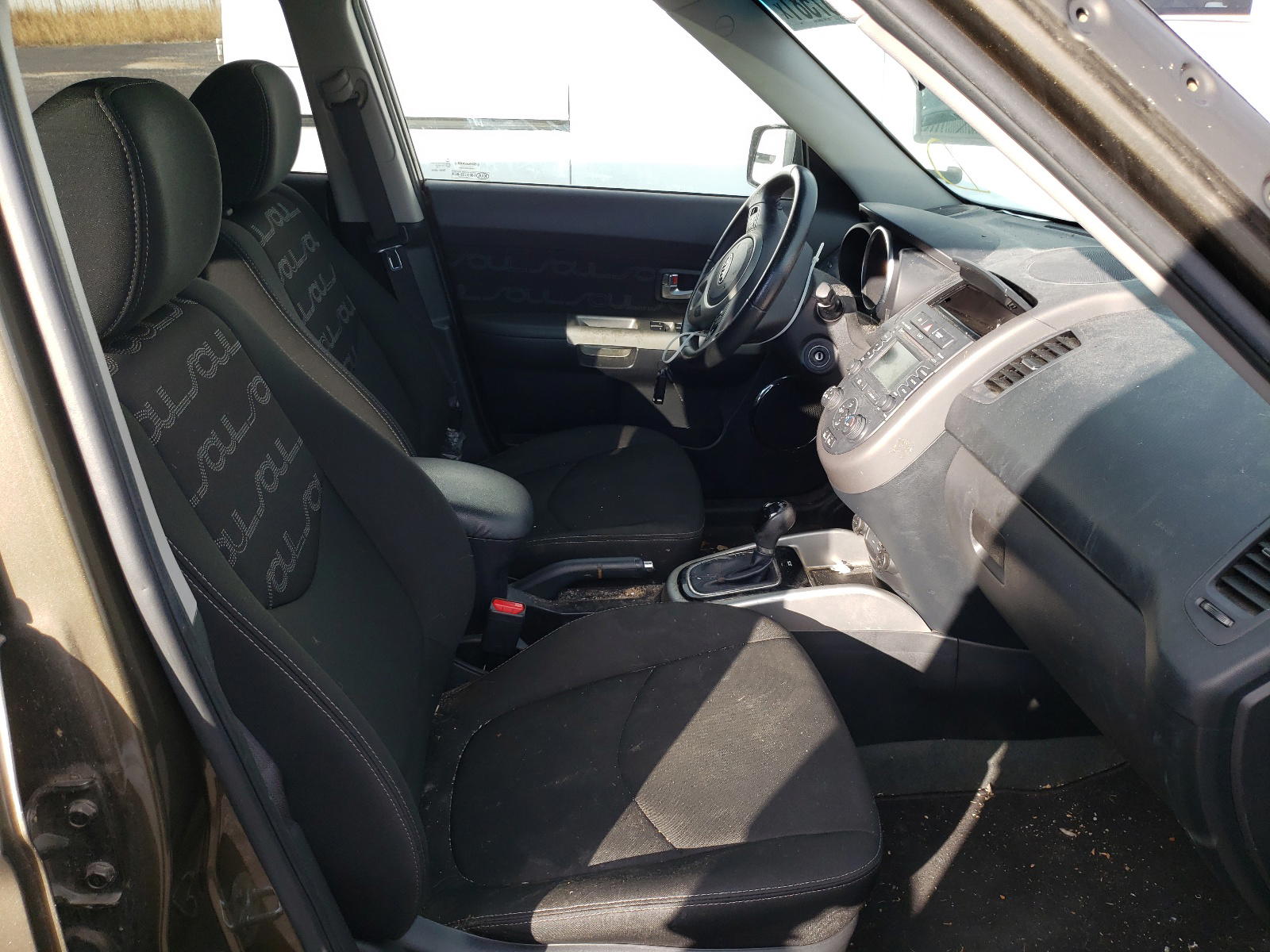 Photo 5 from auction – 2012 KIA SOUL + with VIN KNDJT2A68C7392683