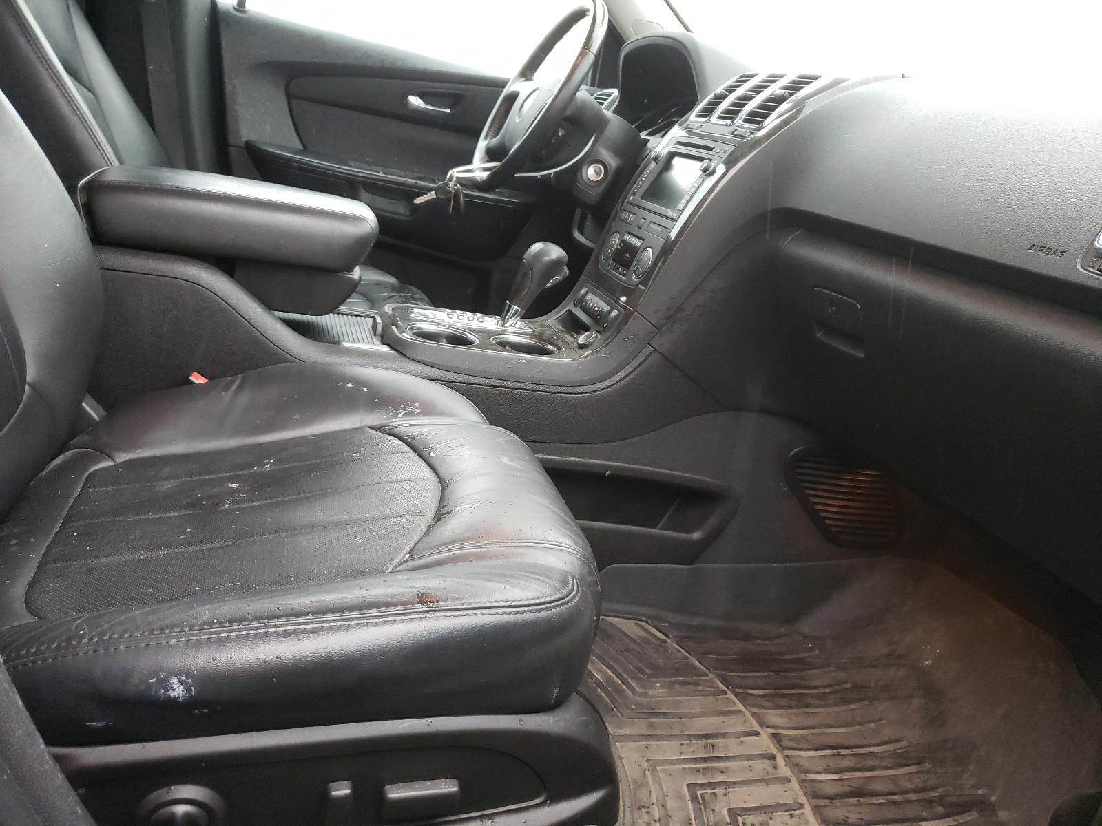 Photo 5 from auction – 2011 GMC ACADIA DEN with VIN 1GKKVTED4BJ347193