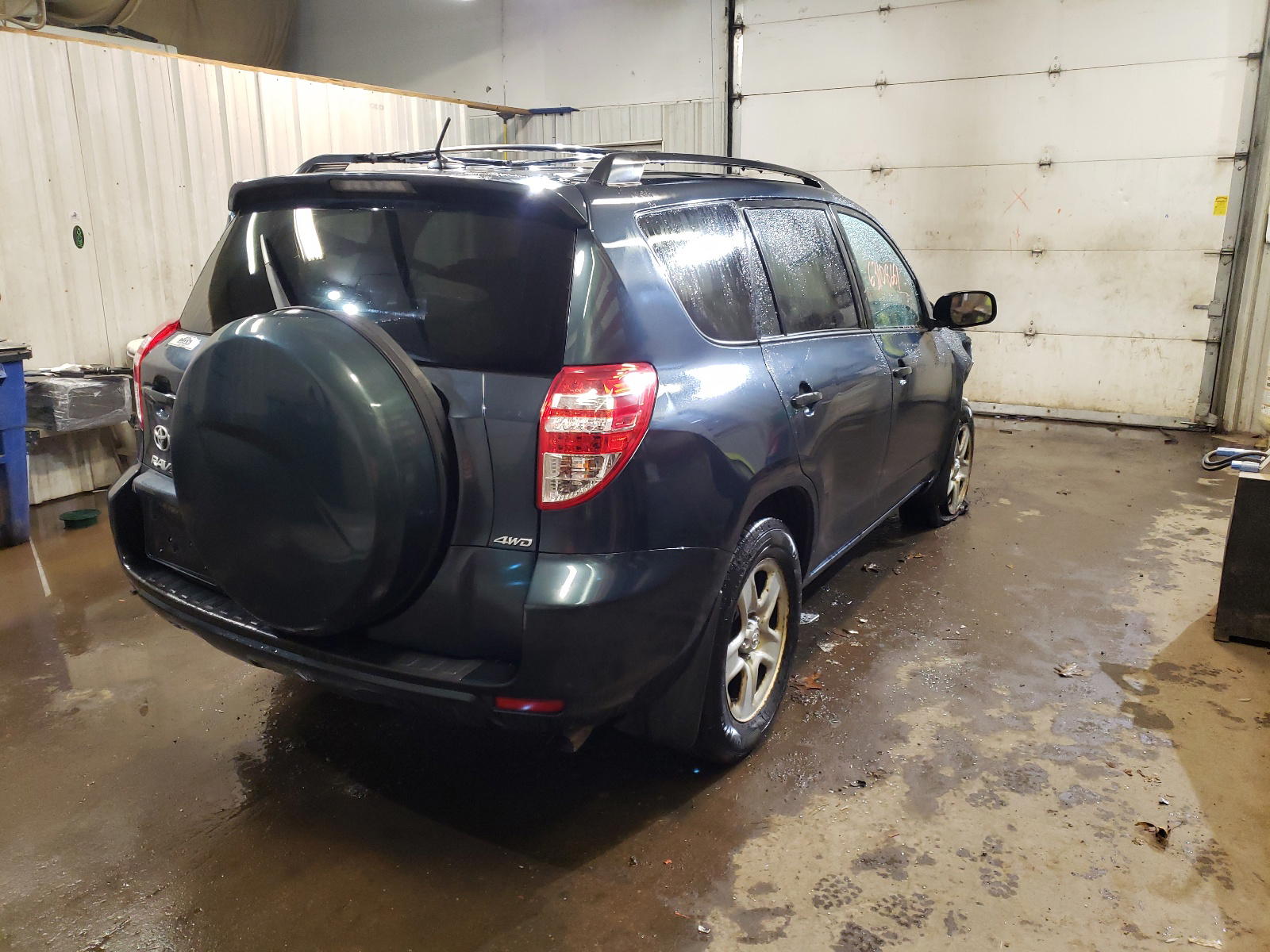 Photo 4 from auction – 2012 TOYOTA RAV4 with VIN 2T3BF4DV7CW265292