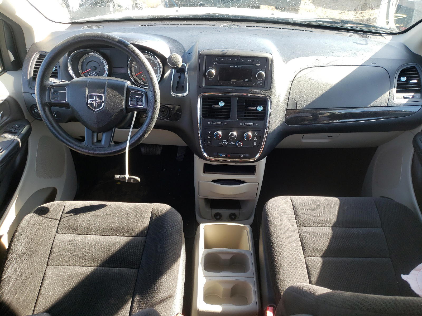 Photo 9 from auction – 2014 DODGE GRAND CARA with VIN 2C4RDGBG0ER433216