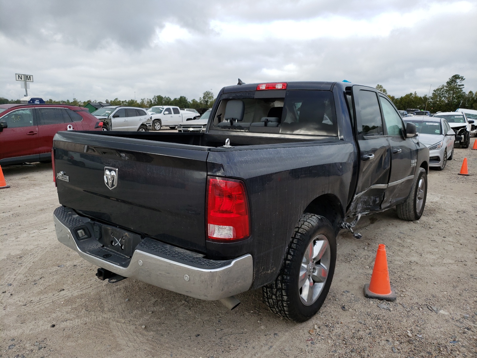 Photo 4 from auction – 2016 RAM 1500 SLT with VIN 1C6RR6LG9GS339631