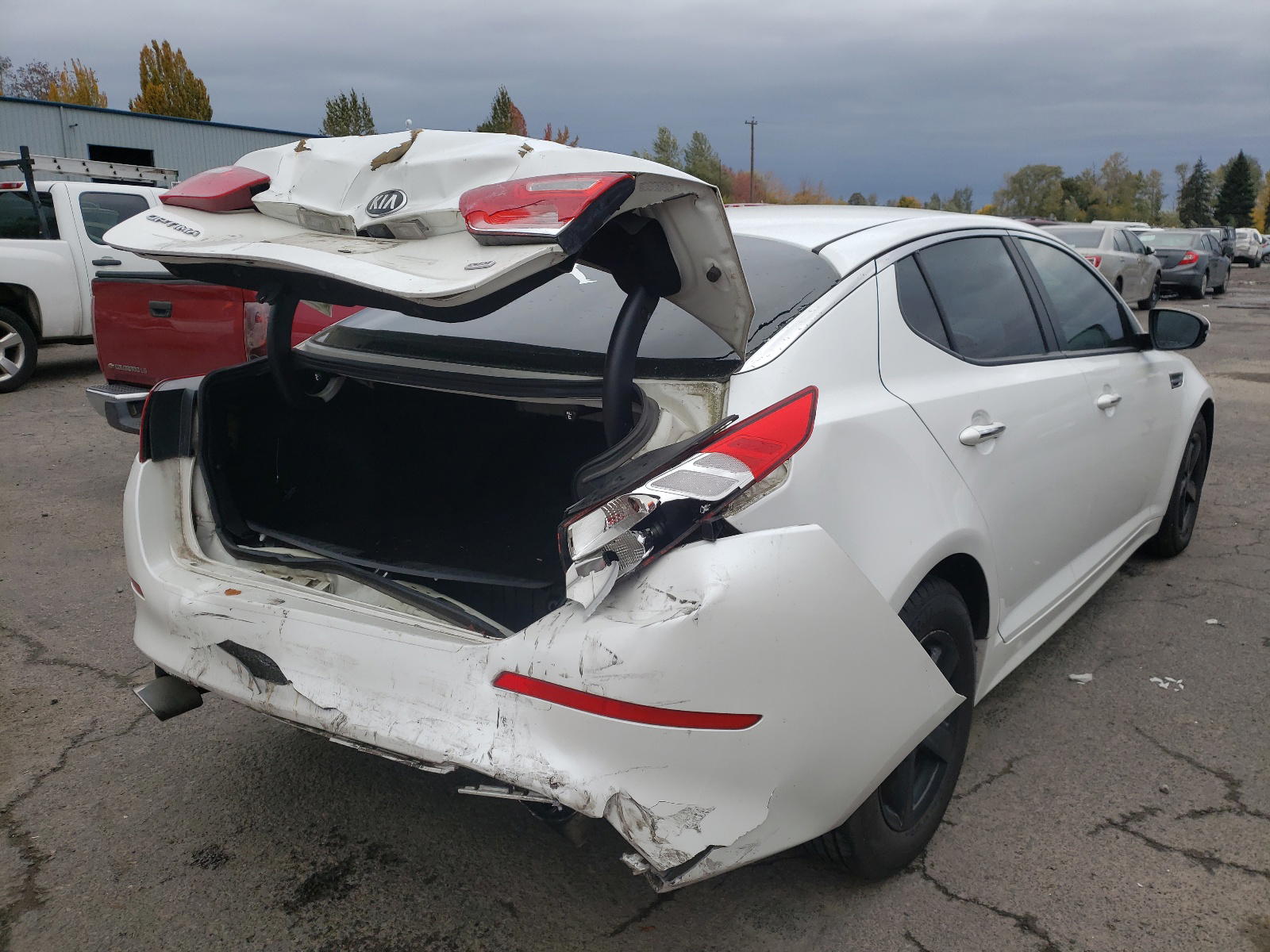 Photo 4 from auction – 2015 KIA OPTIMA LX with VIN KNAGM4A72F5546281
