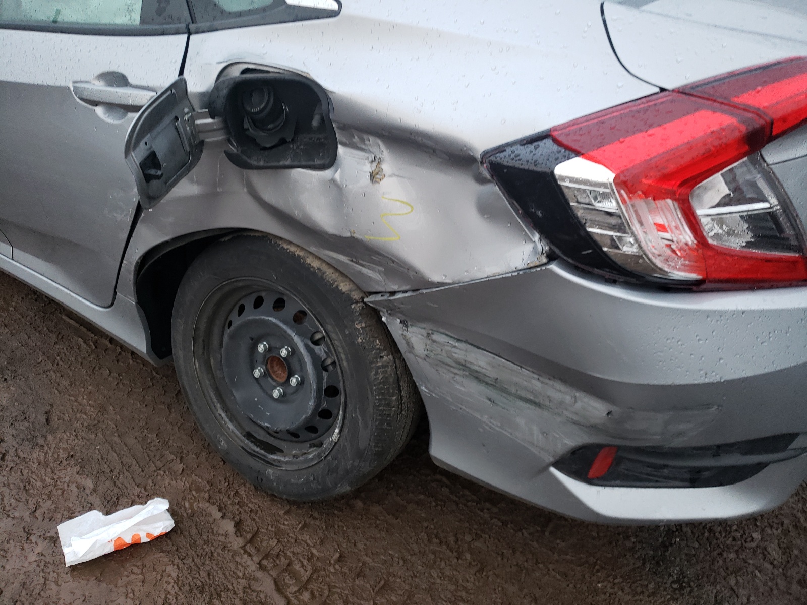 Photo 9 from auction – 2019 HONDA CIVIC LX with VIN 19XFC2F60KE200119