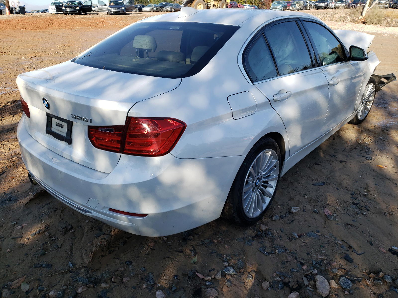 Photo 4 from auction – 2015 BMW 328 I with VIN WBA3A5G55FNS87109