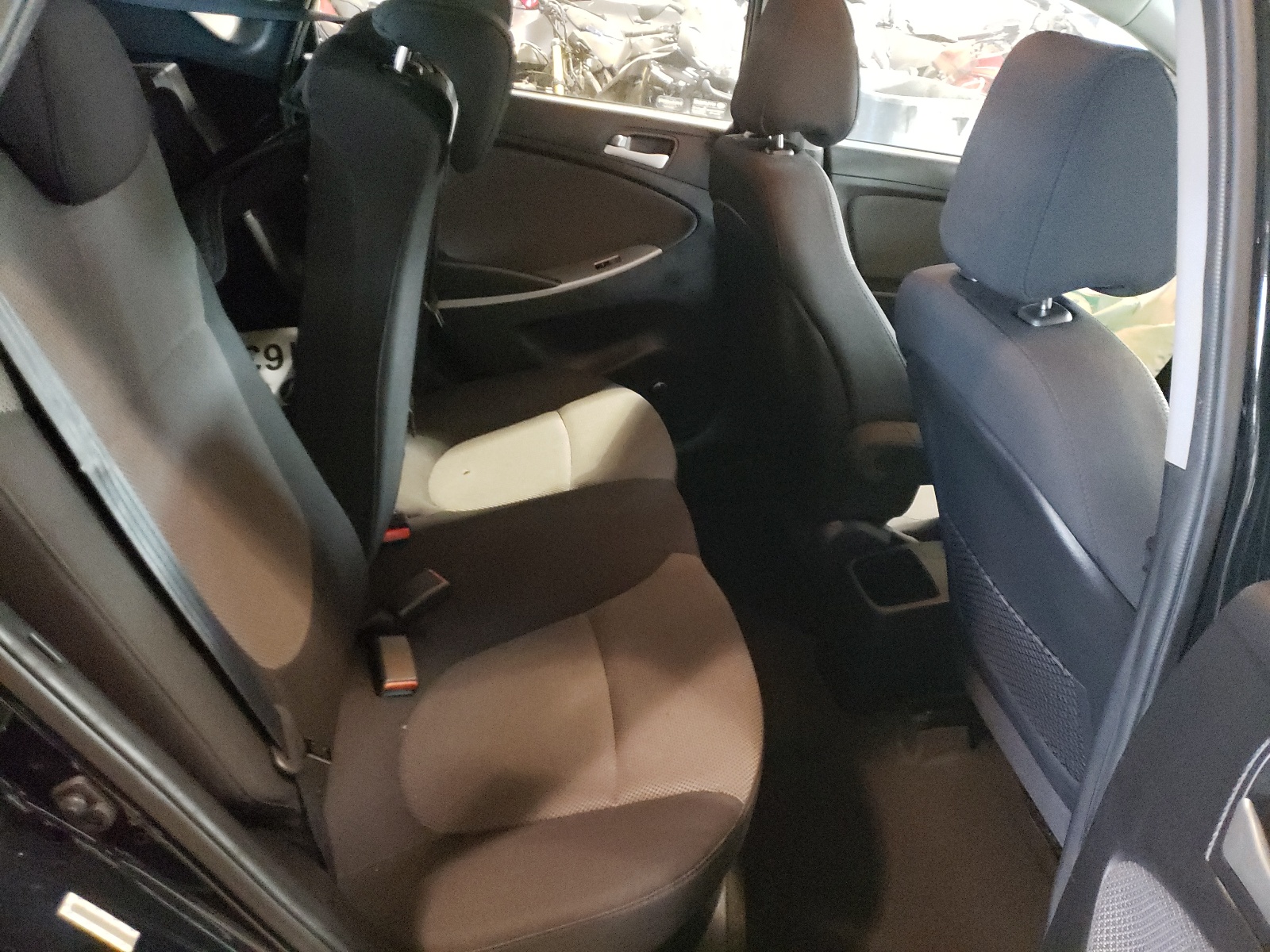 Photo 6 from auction – 2014 HYUNDAI ACCENT GLS with VIN KMHCT5AE2EU197132