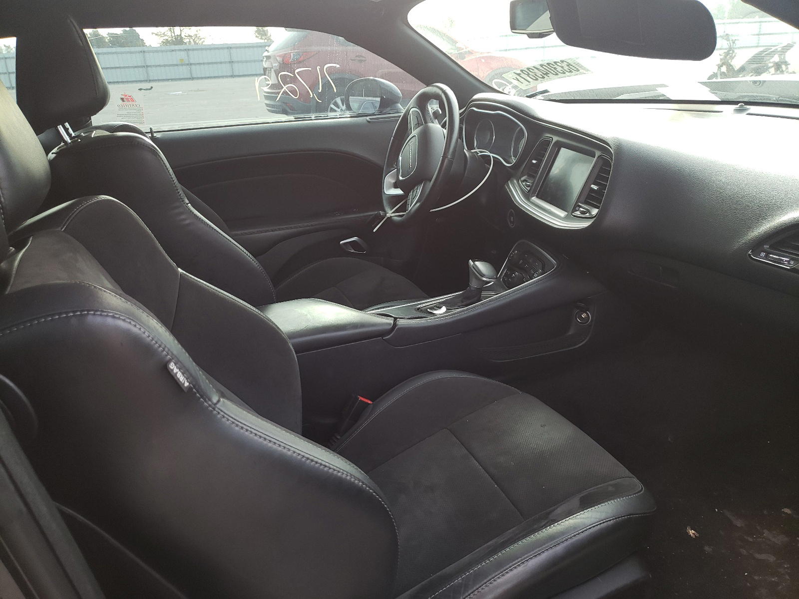 Photo 5 from auction – 2016 DODGE CHALLENGER with VIN 2C3CDZBT5GH316047
