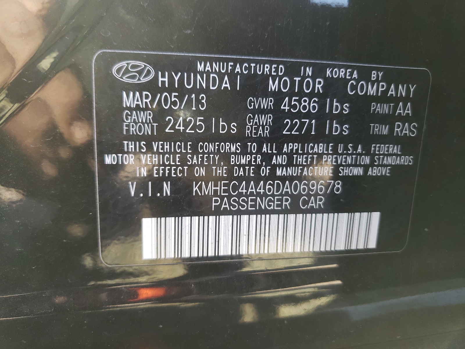 Photo 10 from auction – 2013 HYUNDAI SONATA HYB with VIN KMHEC4A46DA069678