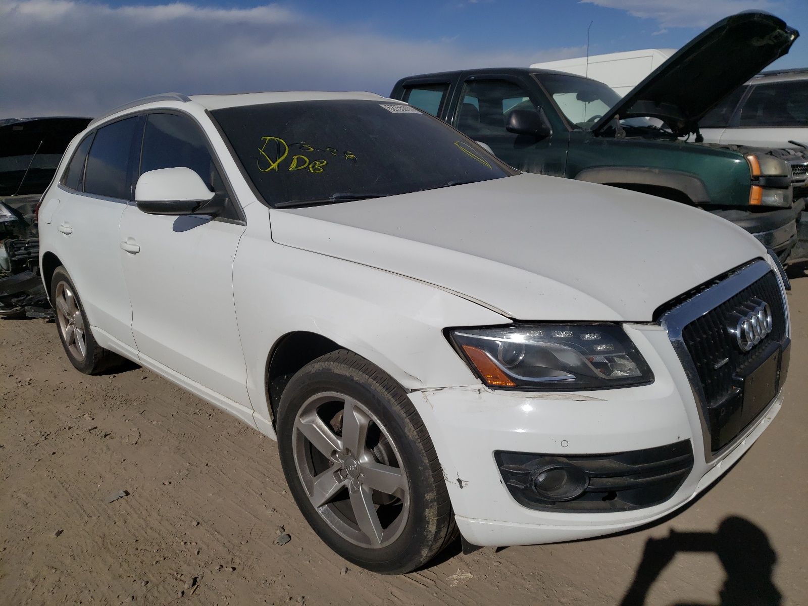 AUDI Q5 PREMIUM 2010 with VIN WA1LKAFP4AA081592 - Photo from auction