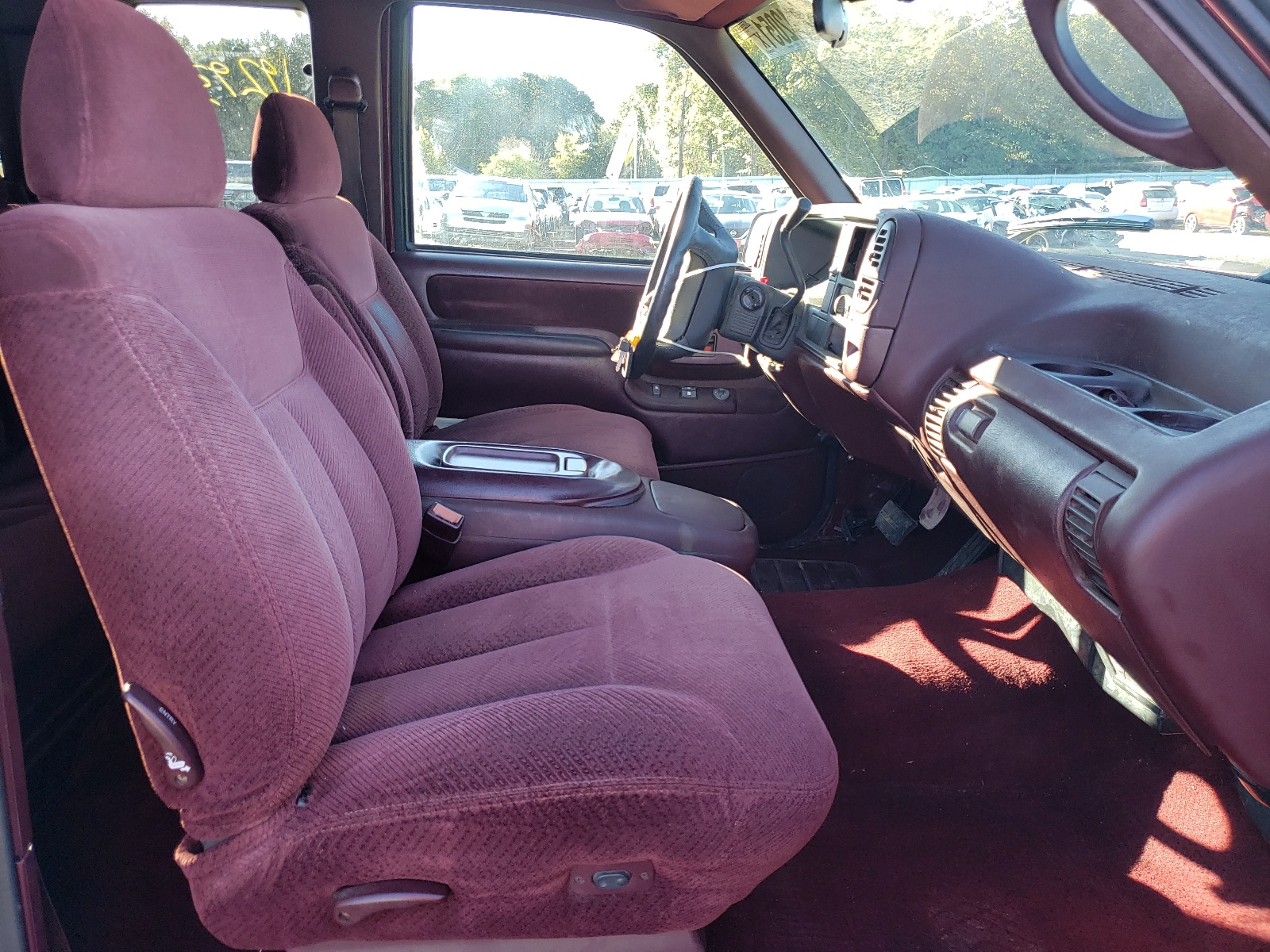 Photo 5 from auction – 1996 GMC SIERRA C15 with VIN 2GTEC19R9T1512787