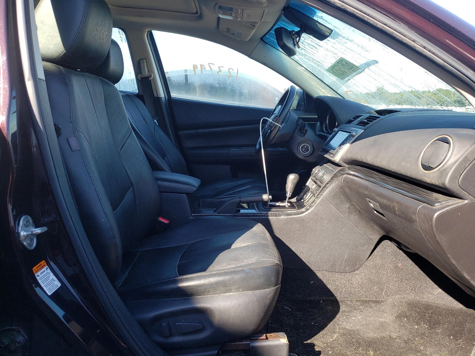 Photo 5 from auction – 2009 MAZDA 6 I with VIN 1YVHP82A295M04818