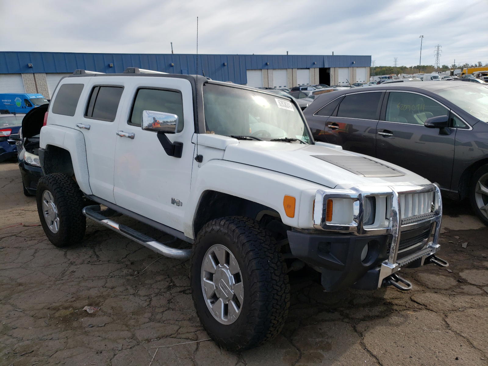 HUMMER H3 2007 with VIN 5GTDN13E778166357 - Photo from auction