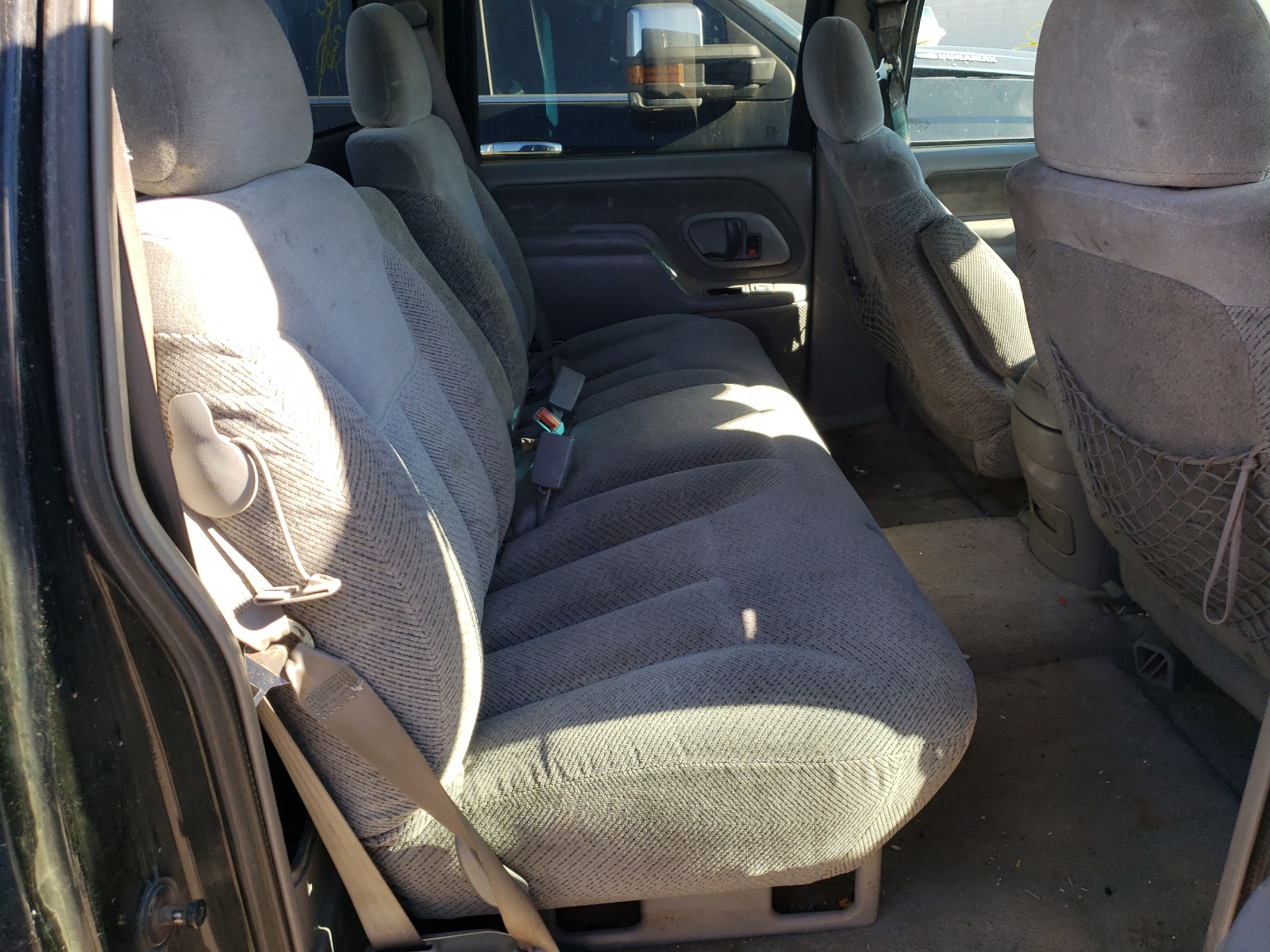 Photo 6 from auction – 2000 CHEVROLET GMT-400 C3 with VIN 1GCHC33J0YF505559