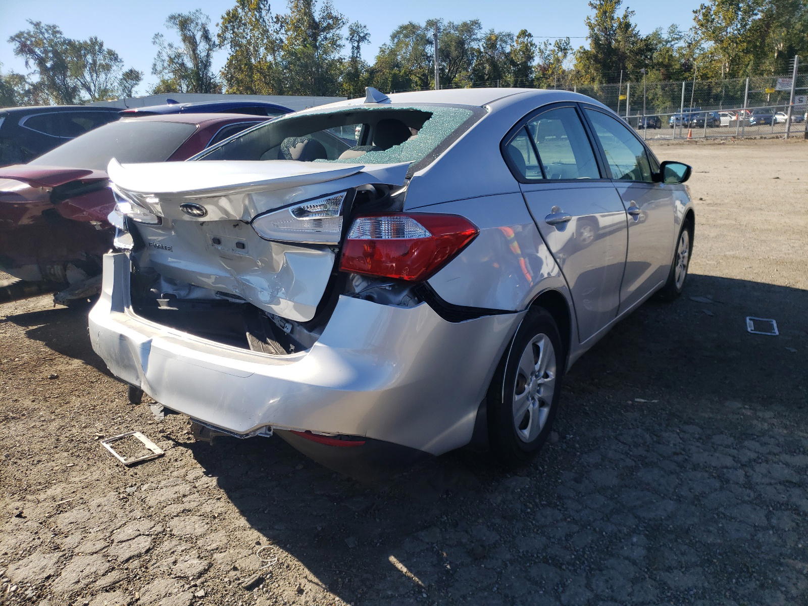 Photo 4 from auction – 2016 KIA FORTE LX with VIN KNAFK4A61G5486536