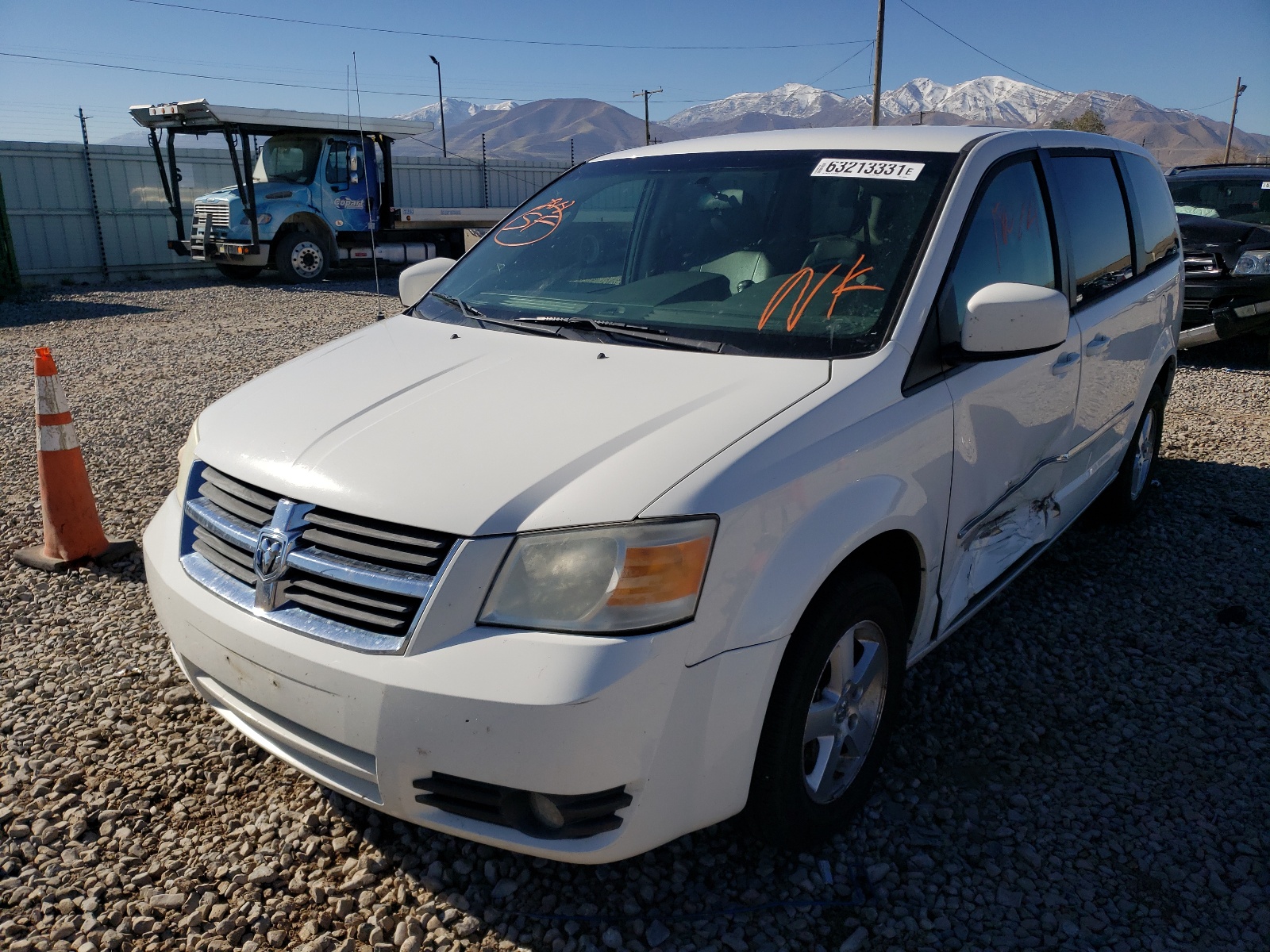 Photo 2 from auction – 2008 DODGE GRAND CARA with VIN 1D8HN54P08B136509