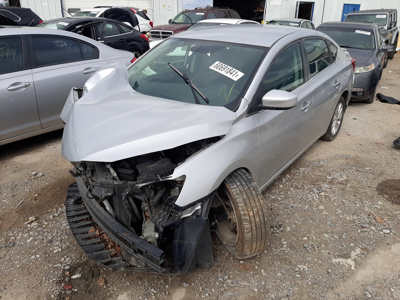 Photo 2 from auction – 2017 NISSAN SENTRA with VIN 3N1AB7AP5HY241334