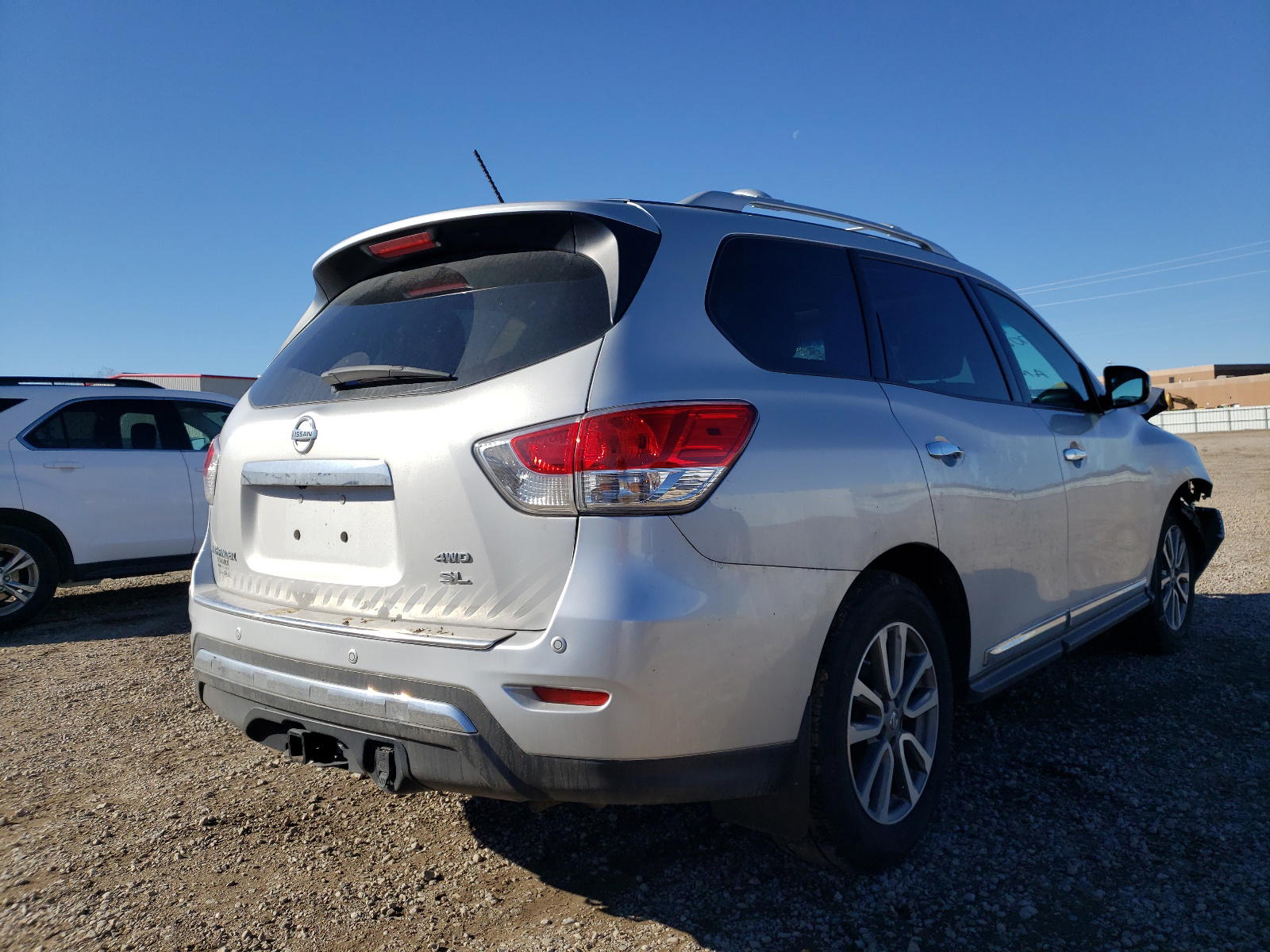 Photo 4 from auction – 2015 NISSAN PATHFINDER with VIN 5N1AR2MM2FC702066
