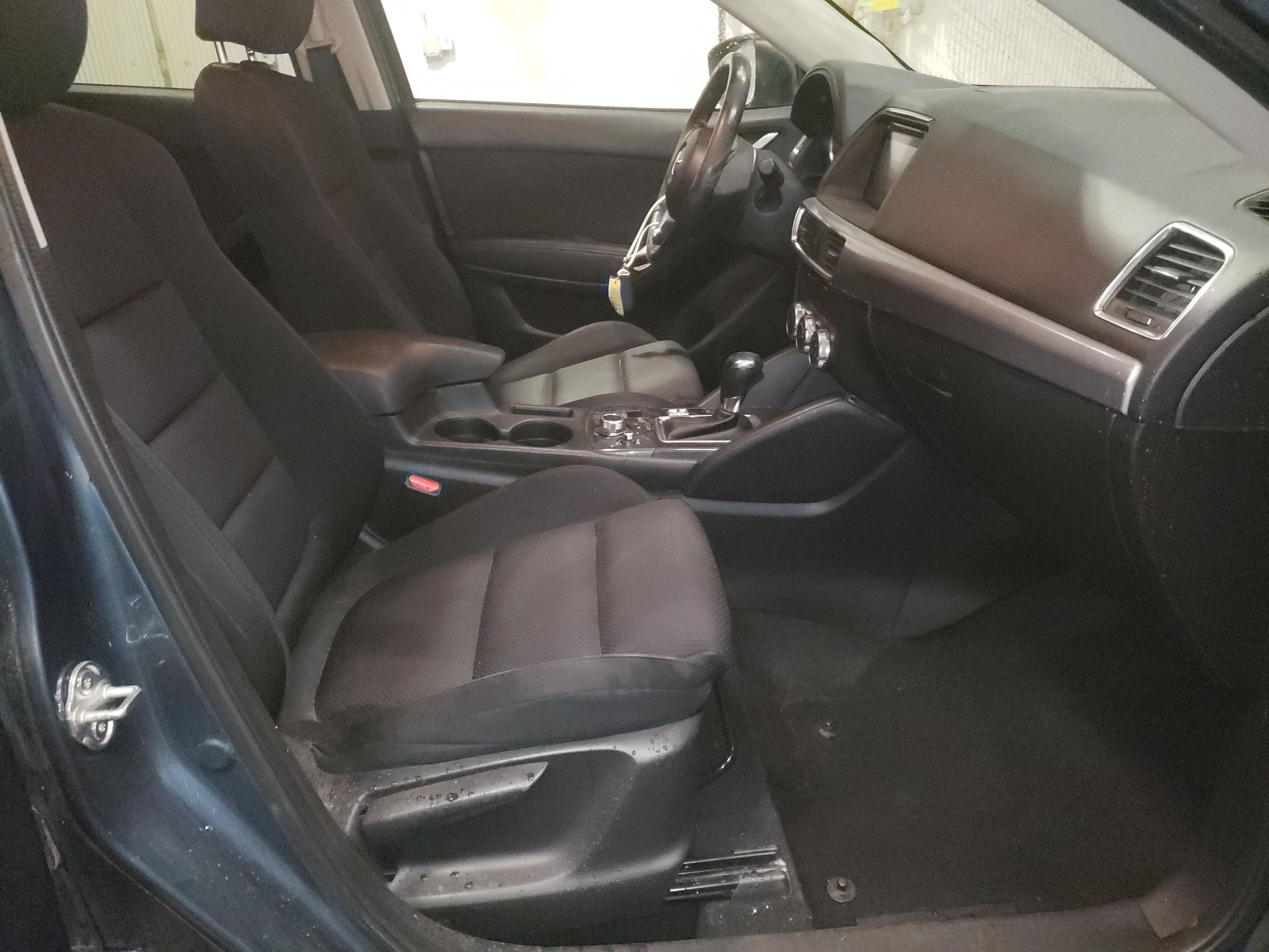 Photo 5 from auction – 2016 MAZDA CX-5 TOURI with VIN JM3KE4CY8G0652983