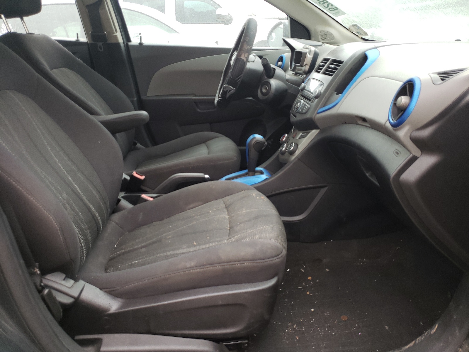 Photo 5 from auction – 2013 CHEVROLET SONIC LT with VIN 1G1JC5SG7D4117021